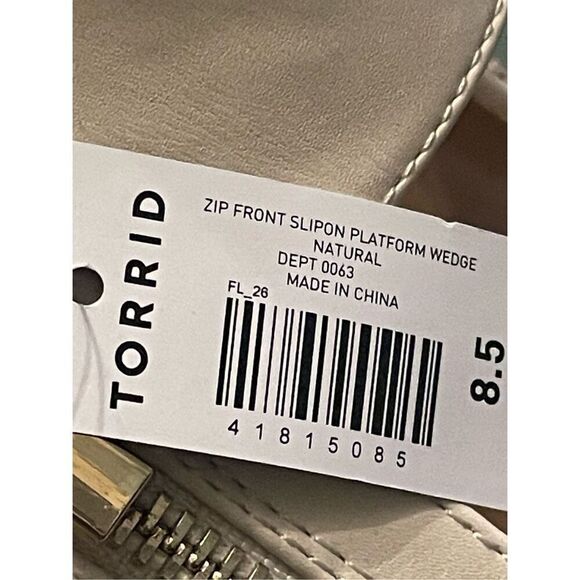 Torrid Zip Front Slip on platform Wedge Tan size 8.5 WW - Picture 8 of 11